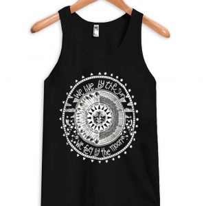 whe live by the sun tanktop