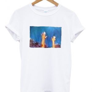 hand chic t-shirt